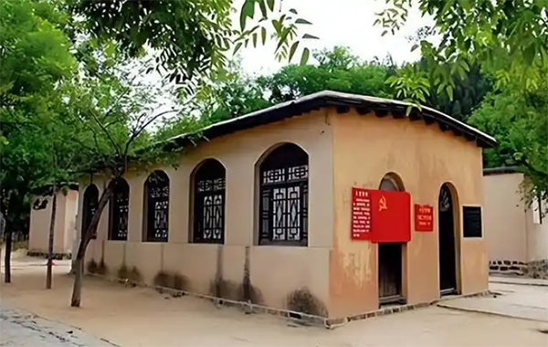 深度现场教学：七届二中全会旧址