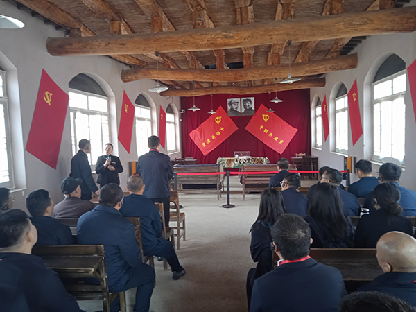 1767584391142921.jpg 9a75b75f3babb1e3717296dda06a35f.jpg